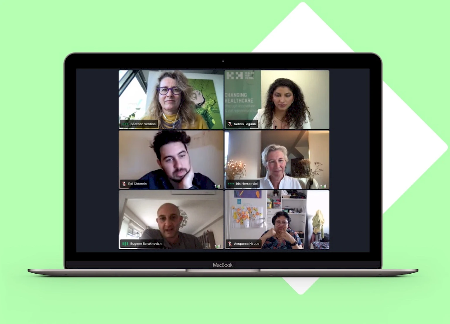Laptop mit Video Konferenz von verschiedenen Health Care Professionals