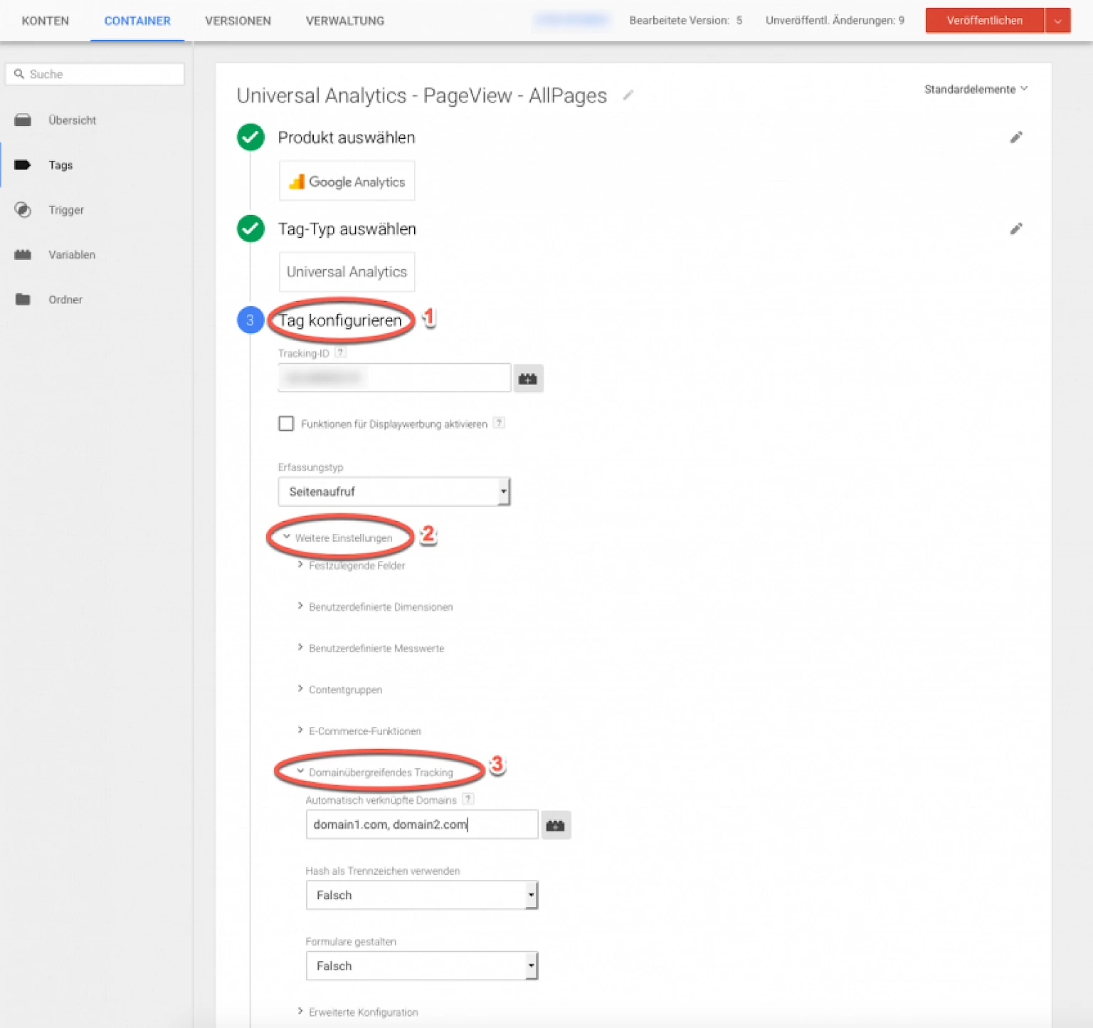 Screenshot der Google Tag Manager-Oberflaeche mit Konfiguration fuer Universal Analytics: Tag-Setup, erweiterte Einstellungen und domainuebergreifendes Tracking